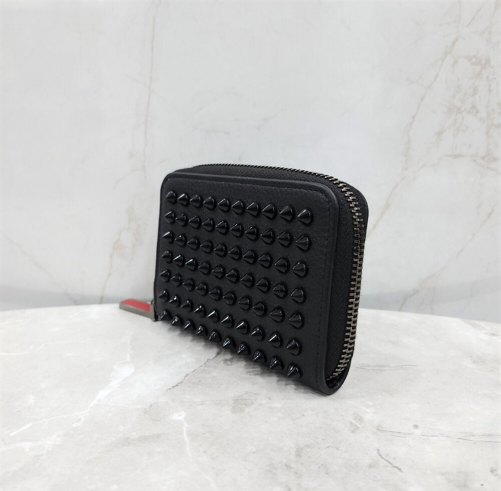 [럭스유] 크리스찬루부탱 블랙 스파이크 지퍼 카드지갑