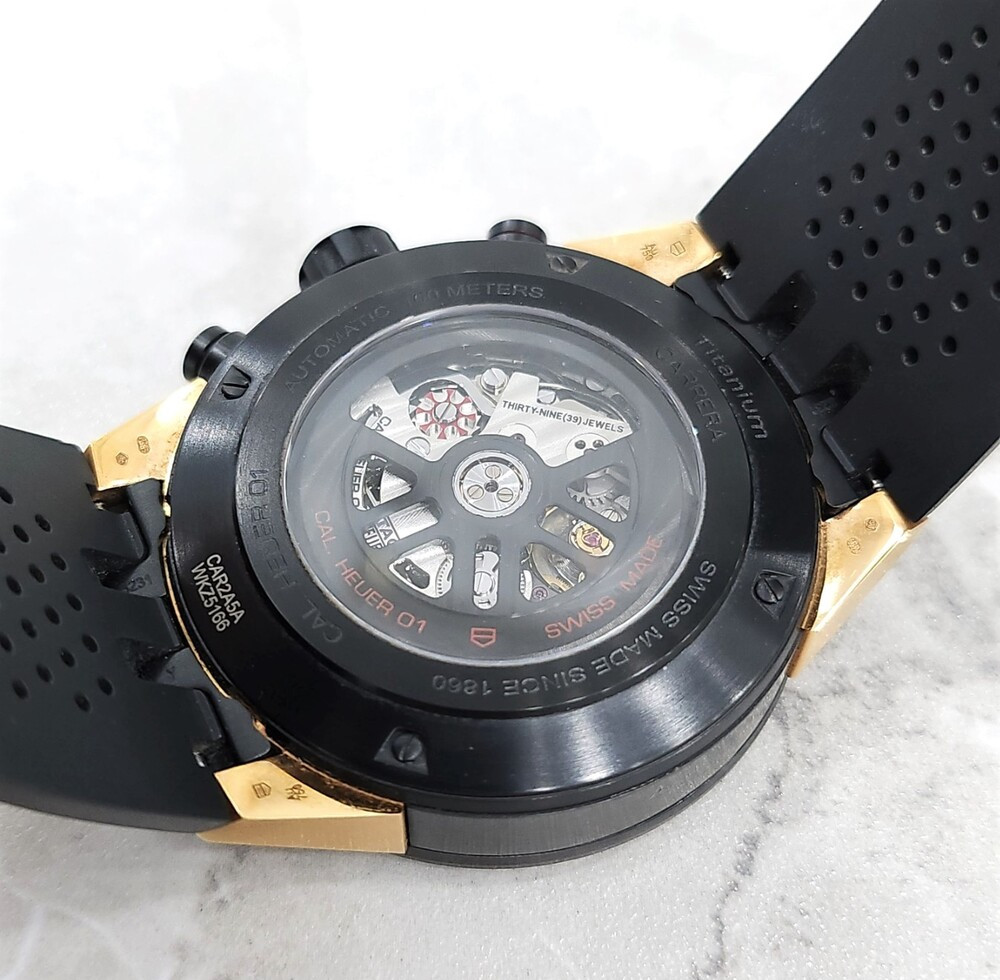 [럭스유] 태그호이어 까레라 호이어 01 스켈레톤 시계 45mm 티타늄 골드