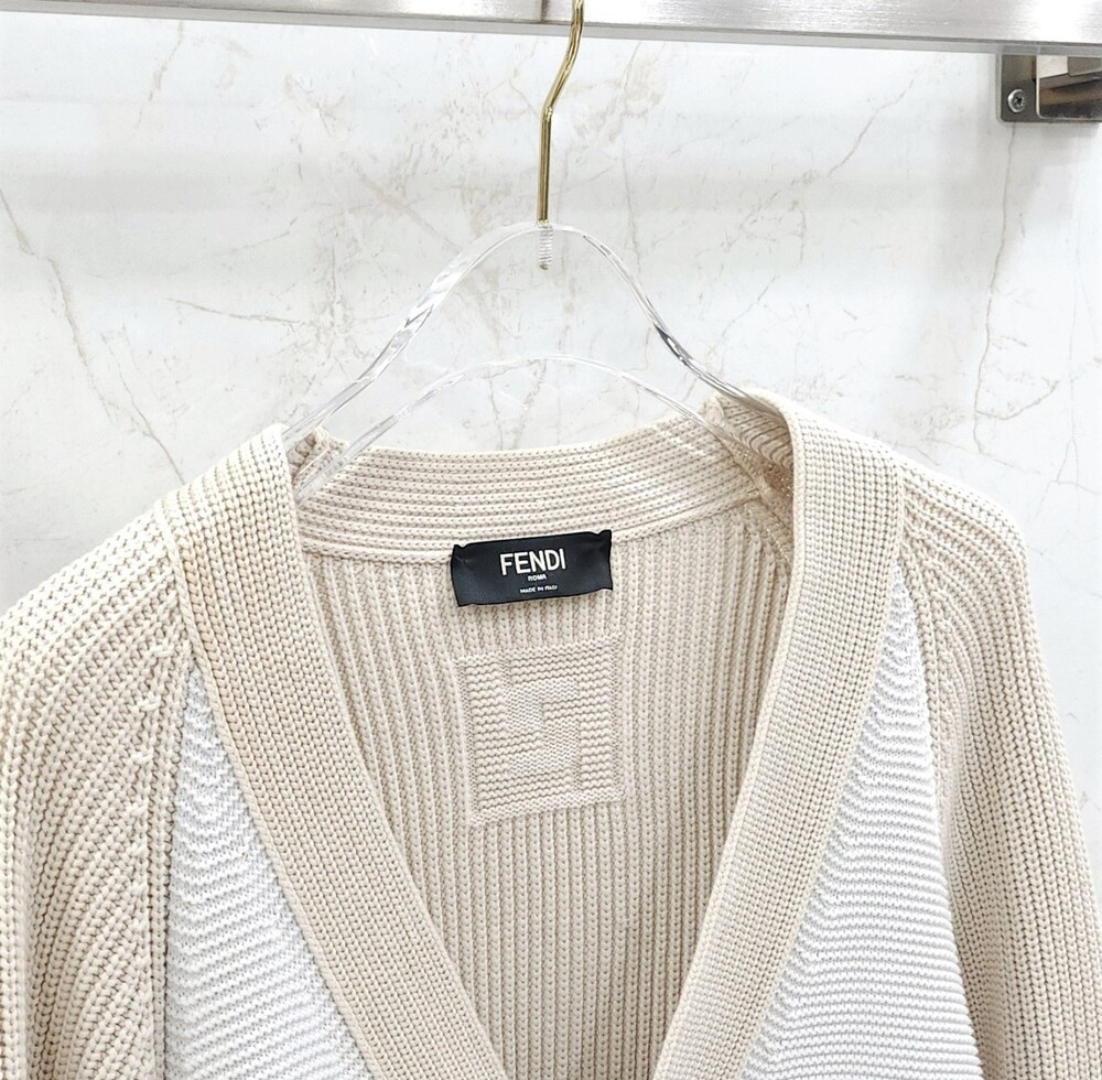 [럭스유] 50 / 펜디 컬러 블록 니트 가디건 FZC498