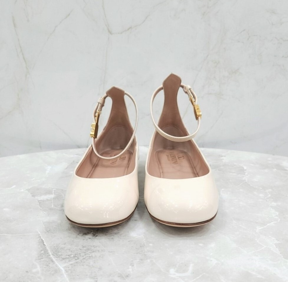 [럭스유] (새상품) 36 / 발렌티노 가라바니 에나멜 플랫 슈즈