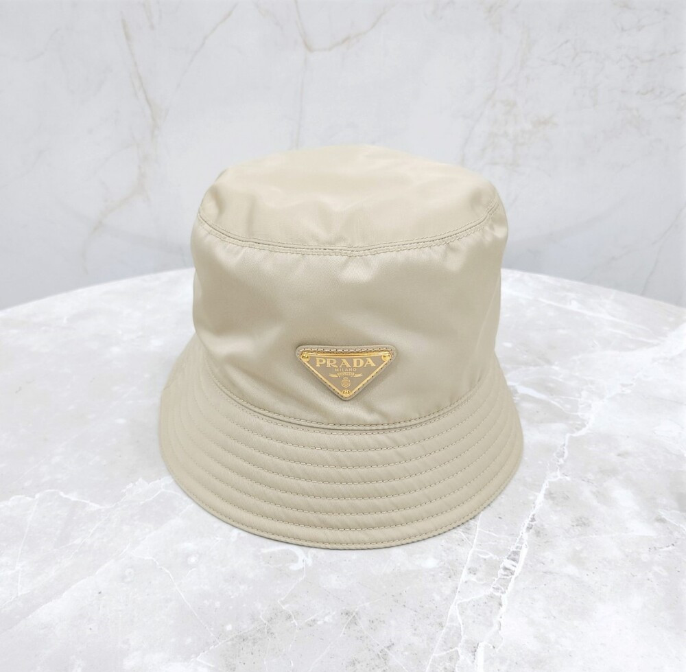 [럭스유] 프라다 삼각로고 리나일론 버킷햇 S