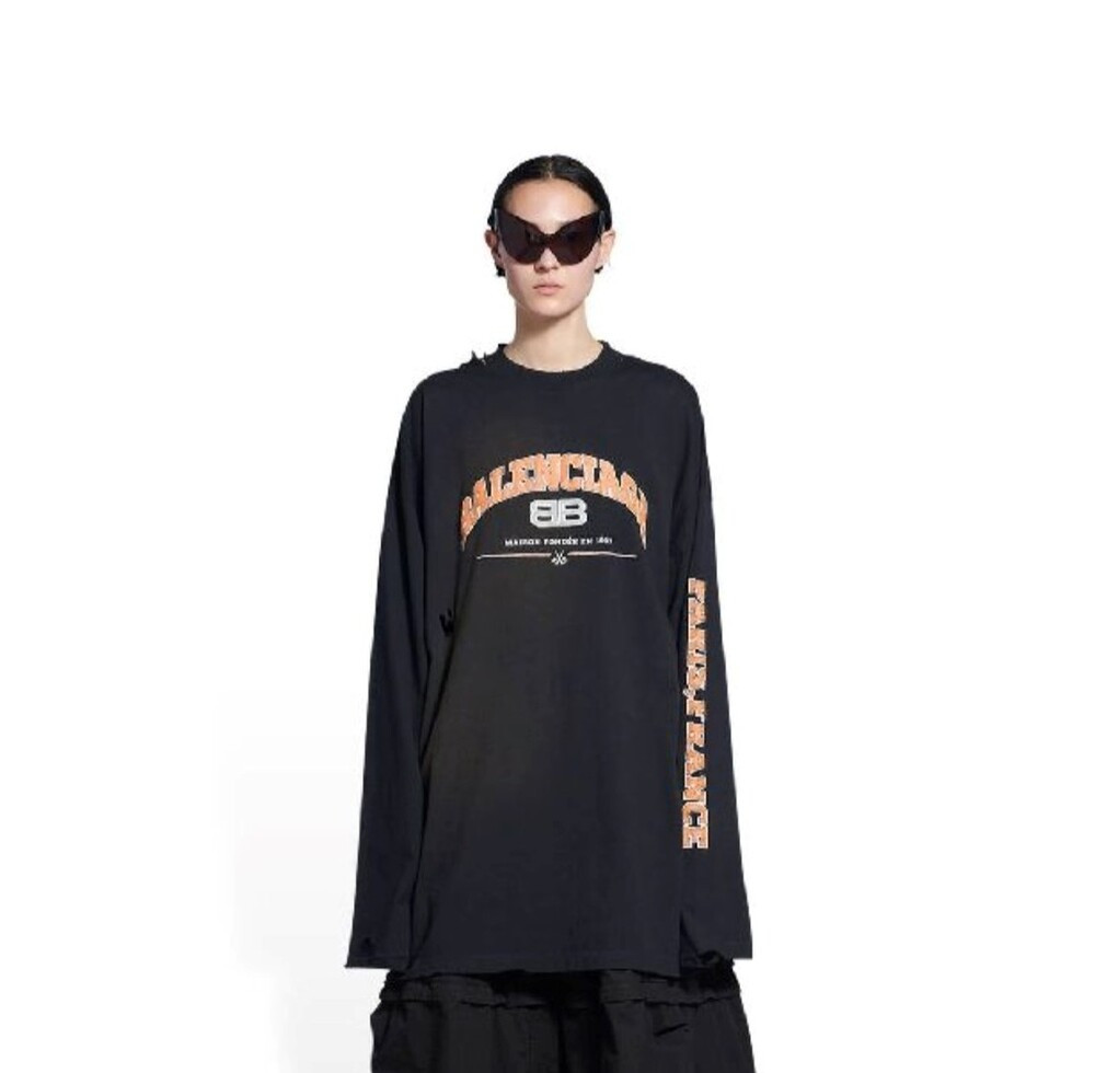 [럭스유] 3 / 발렌시아가 메종 BB 로고 프린팅 오버 롱 슬리브 티셔츠 681046