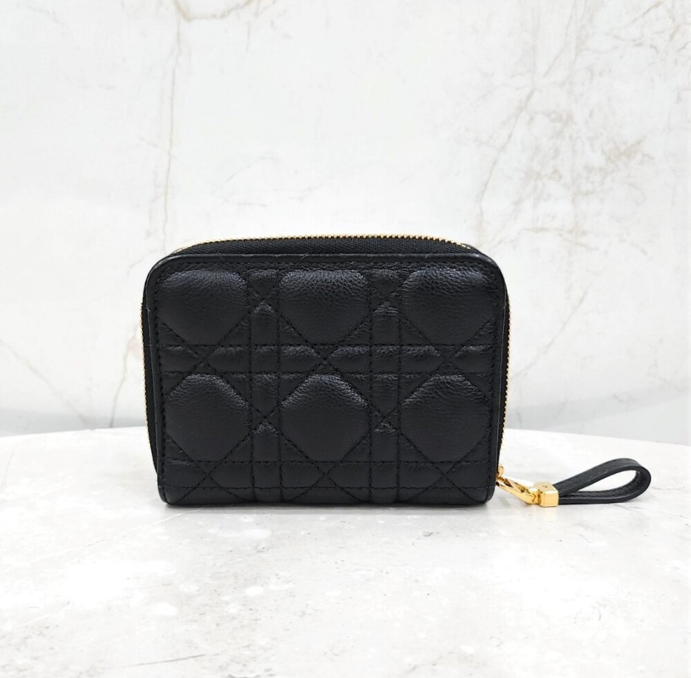 [럭스유] 디올 졸리 스칼렛 블랙 까나쥬 지갑 S3111UNJB_M900