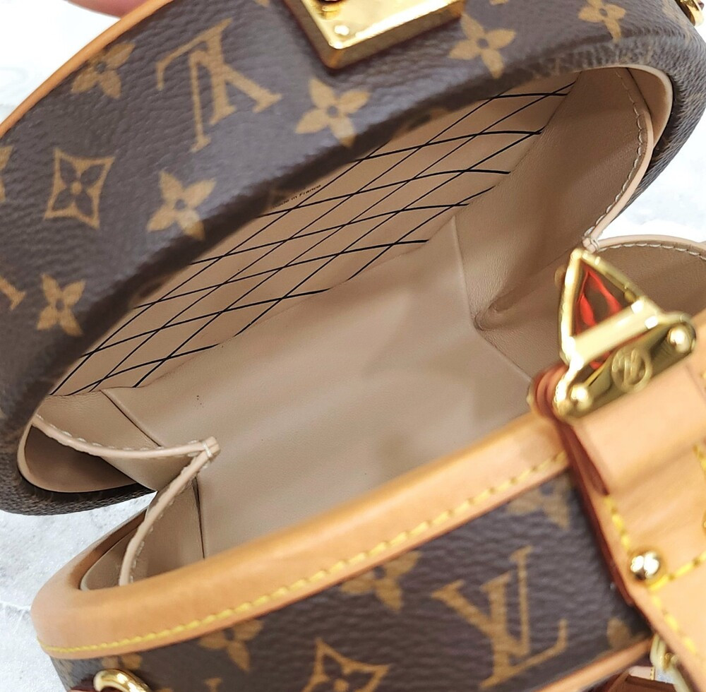 [럭스유] 루이비통 쁘띠뜨 부아뜨 샤포 모노그램 크로스백 M43514