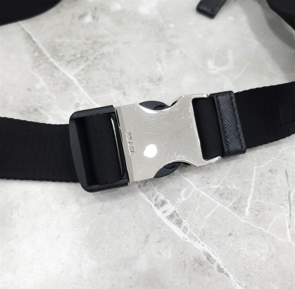 [럭스유] 프라다 리나일론 사피아노 가죽 숄더백 2VH128