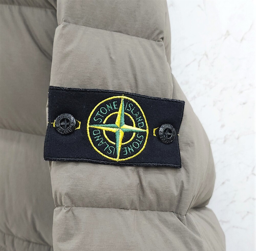 [럭스유] L / 스톤아일랜드 심리스 터널 TC 다운 패딩 머스크 그린 811543028