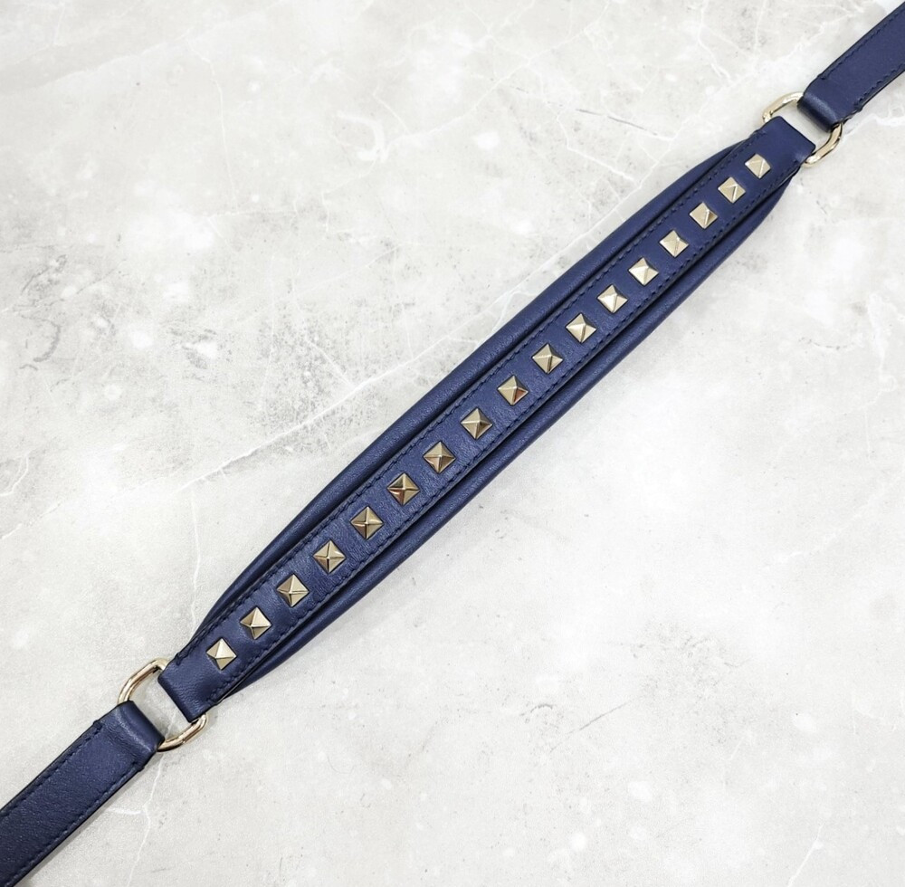 [럭스유] 발렌티노 캔디 스터드 VLTN 탑핸들 토트백