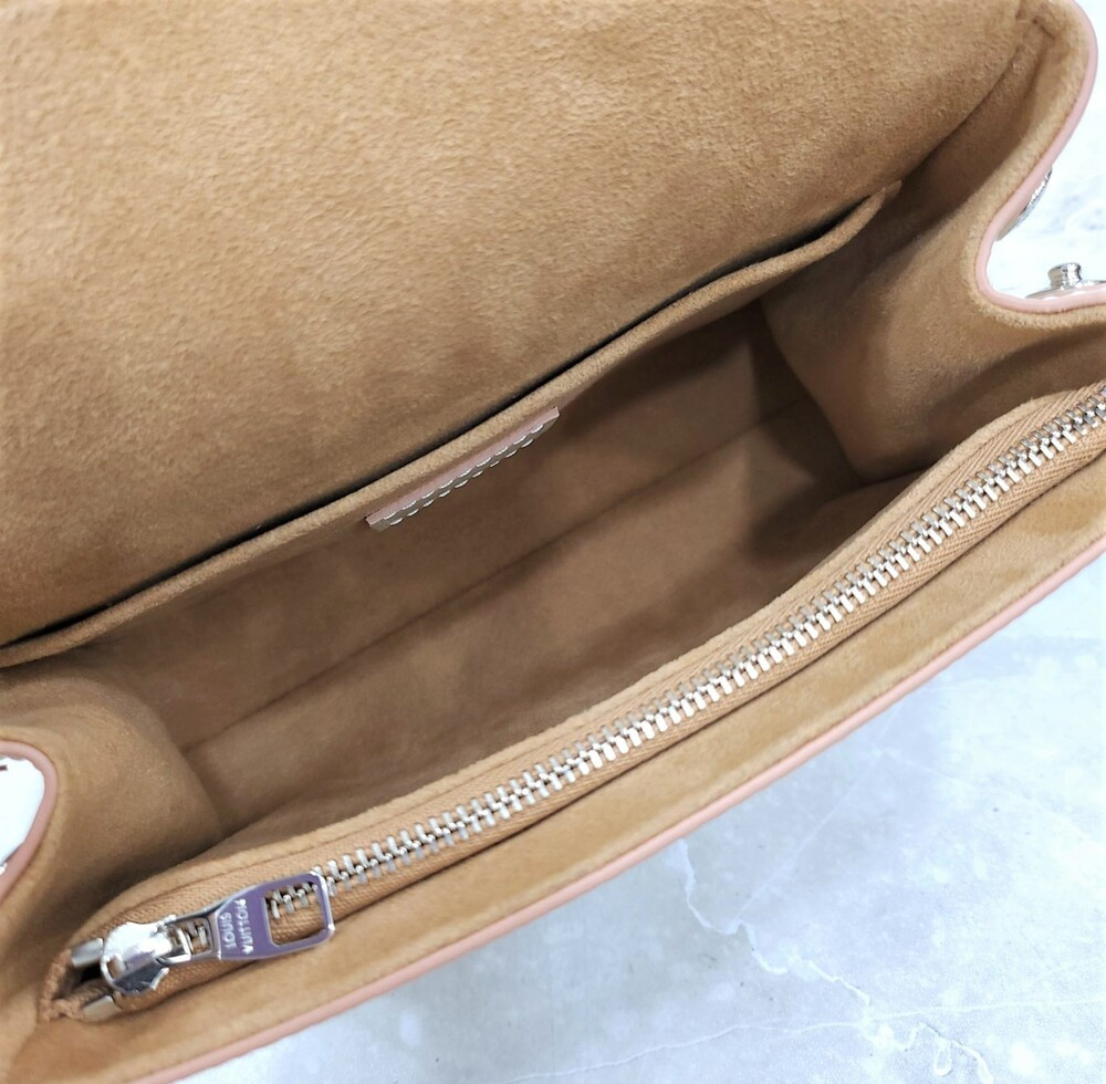 [럭스유] (새상품) 루이비통 클루니 미니 M58928