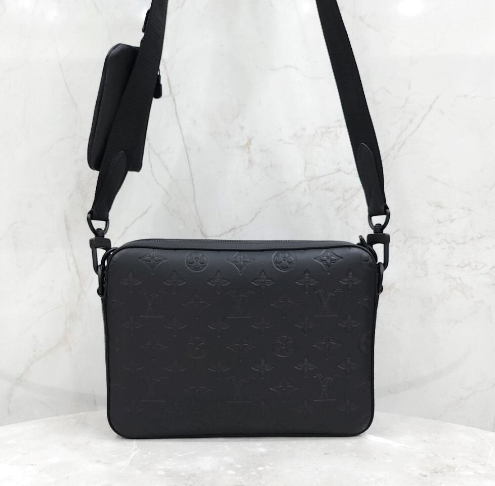[럭스유] (새상품) 루이비통 쉐도우 모노그램 트리오 메신저백 M46602