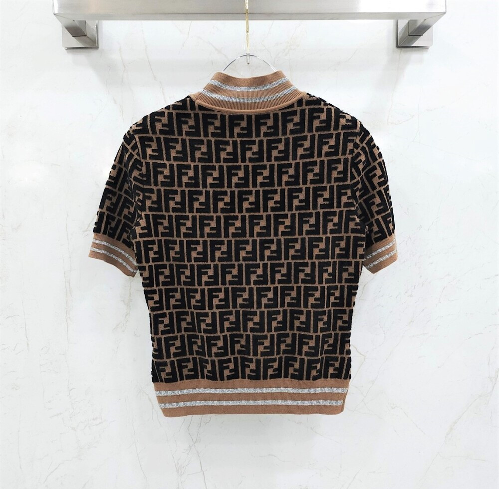 [럭스유] 36 / 펜디 FF 로고 벨벳 반팔 니트