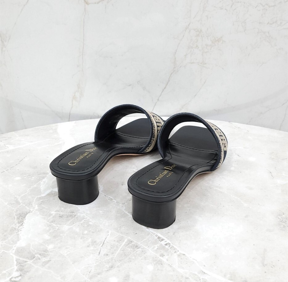 [럭스유] 38.5 / 디올 딥블루 자수 코튼 뮬 힐 KCQ915ERC