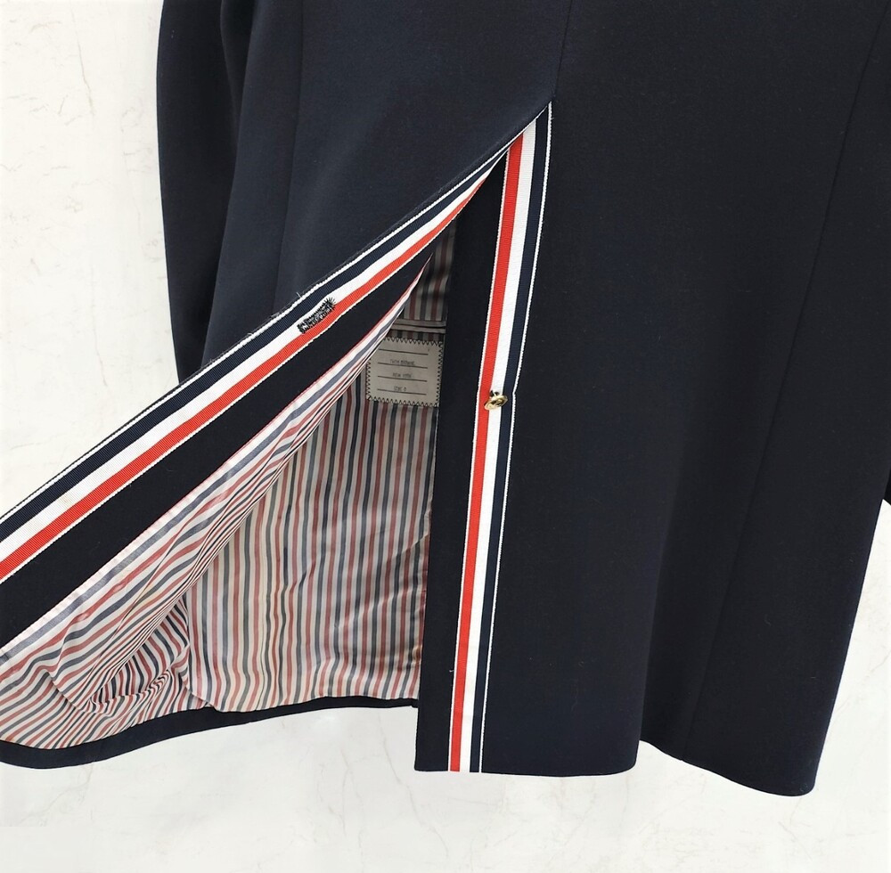 [럭스유] 0 / 톰브라운 네이비 금장버튼 멜톤 울 코트 MOU650A