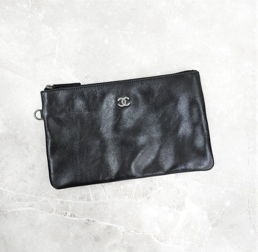 [럭스유] (새상품) 샤넬 25 호보백 미듐 블랙 금장 AS5311