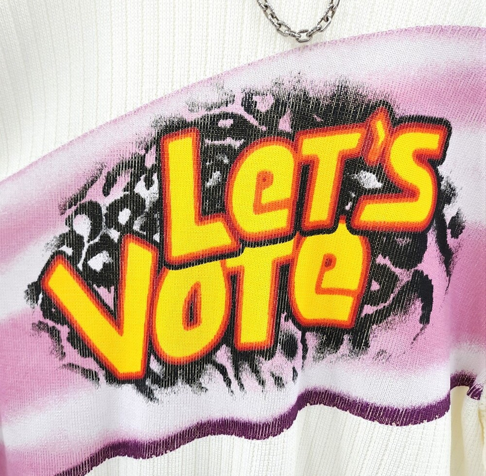 [럭스유] (새상품) S / 루이비통 한정판 레트로 슬로건 풀오버 니트