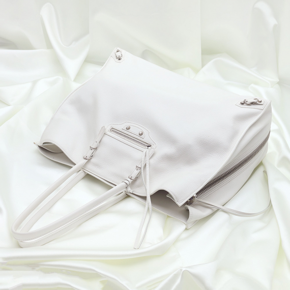 Balenciaga(발렌시아가) 236701 화이트 카프스킨 파피에르 A4 짚 어라운드 토트백