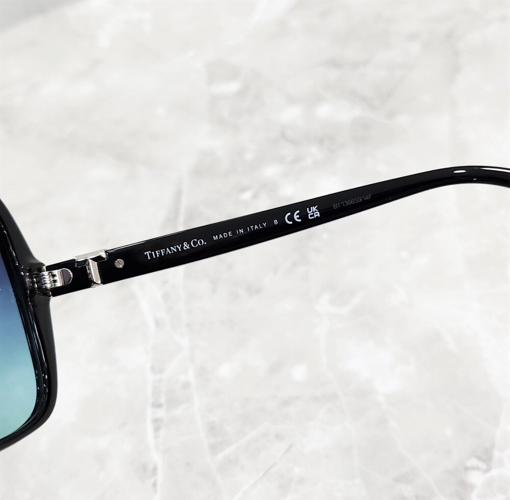 [럭스유] (새상품) 티파니앤코 스퀘어 그라디언트 T 선글라스 0TF4211D