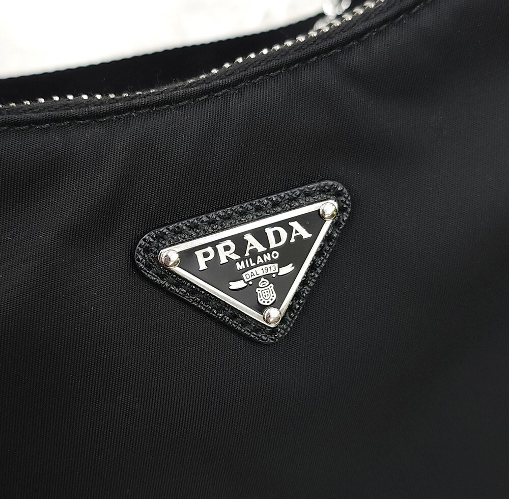 [럭스유] 프라다 리에디션 2005 리나일론 숄더 크로스백 1BH204