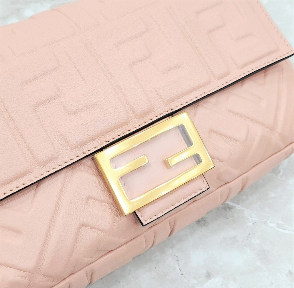 [럭스유] 펜디 아이코닉 핑크 레더 바게트 숄더백 8BR600