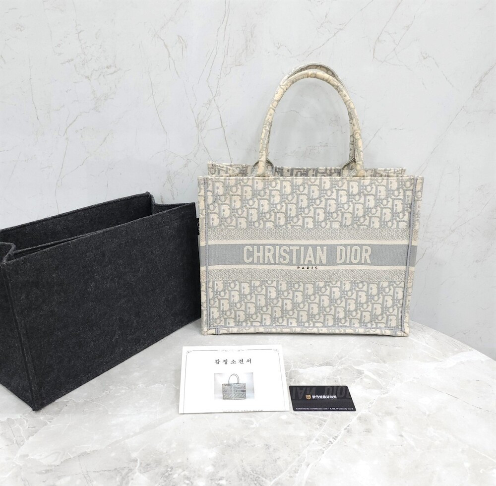 [럭스유] 디올 그레이 오블리크 북토트 백 미디엄 M1296ZRIW