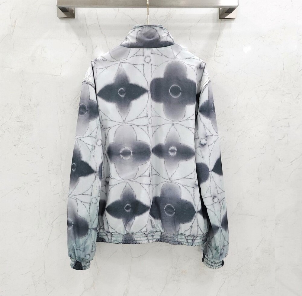 [럭스유] 52 / 루이비통 모노그램 시보리 리버서블 믹스 레더 블루종 자켓