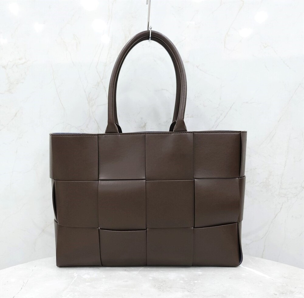 [럭스유] 보테가베네타 아르코 레더 미디엄 인트레치아토 토트백 756682