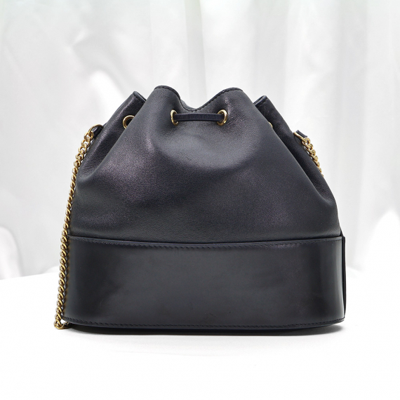 Valentino(발렌티노) VW0P0T83HPF 블랙 레더 금장 로고 버킷 숄더백