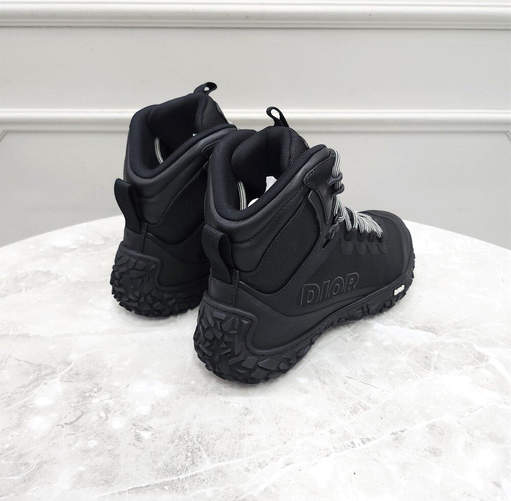 [럭스유] 42 / 디올 메쉬 로고 하이킹 B28 스니커즈