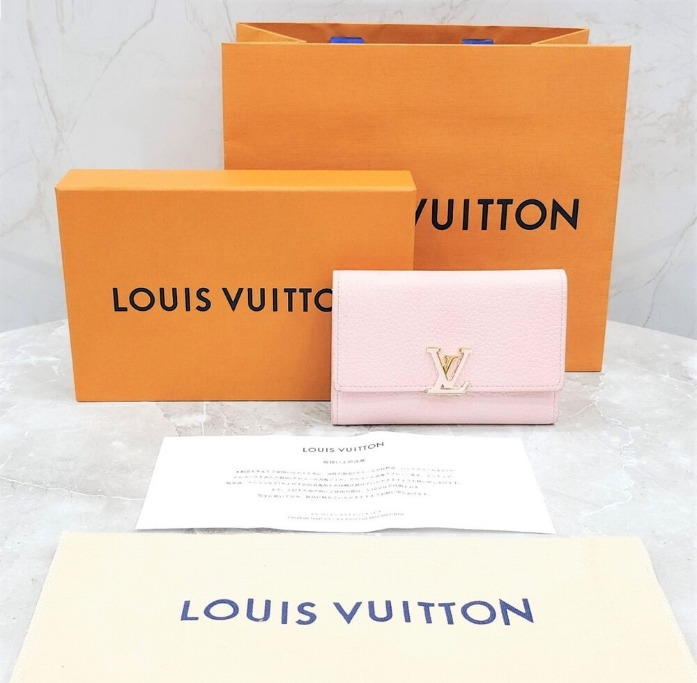 [럭스유] 루이비통 카퓌신 컴팩트 월릿 지갑 로즈자스민 M82361