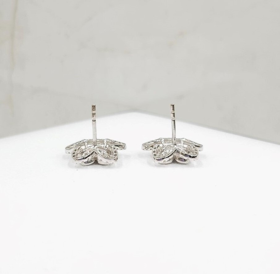 [럭스유] (새상품) 그라프 와일드 플라워 다이아몬드 스터드 이어링