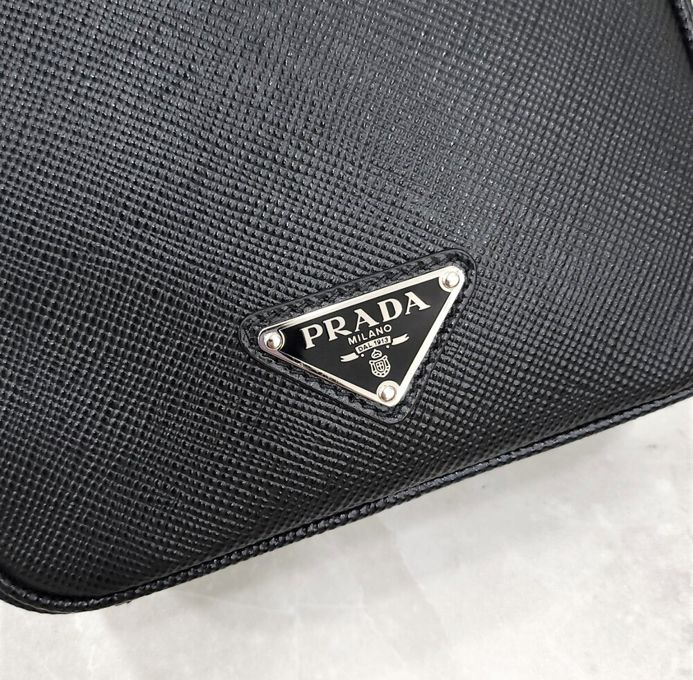 [럭스유] 프라다 사피아노 레더 가죽 숄더백 2VH154