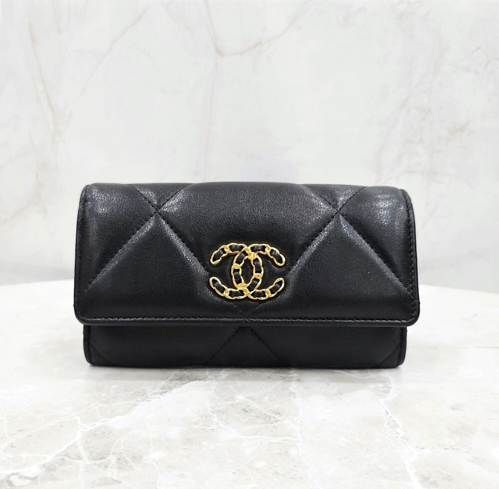 [럭스유] 샤넬 CC로고 19 장지갑 램스킨 블랙 금장