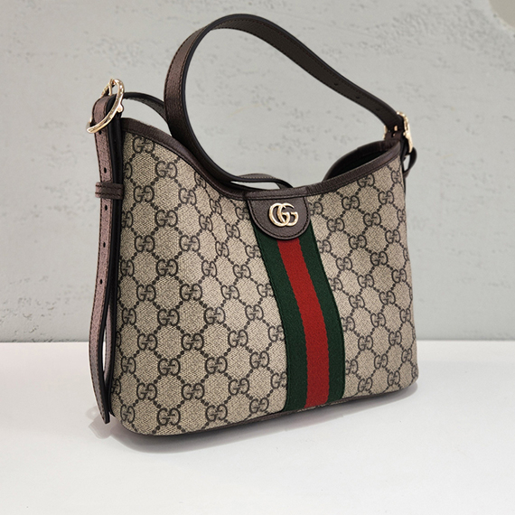 구찌 오피디아 스몰 숄더백 25년 전시상품급 836872