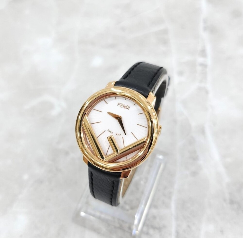 [럭스유] 펜디 여성 FF 골드 가죽 시계
