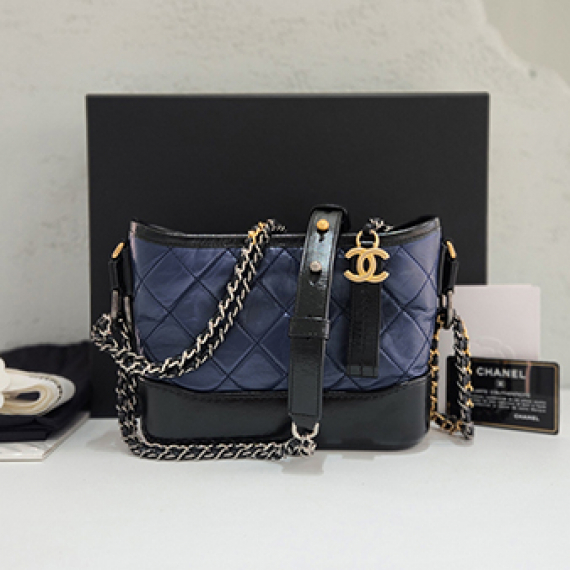 샤넬 가브리엘 호보 스몰 숄더백 25번대 A91810