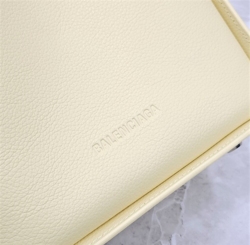 [럭스유] 발렌시아가 툴 20 옐로우 레더 토트 크로스백 659920