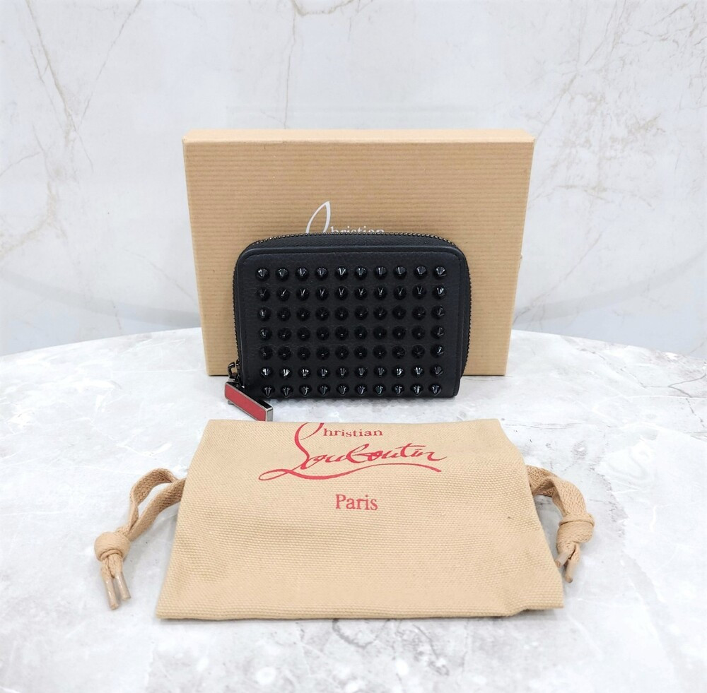 [럭스유] 크리스찬루부탱 블랙 스파이크 지퍼 카드지갑