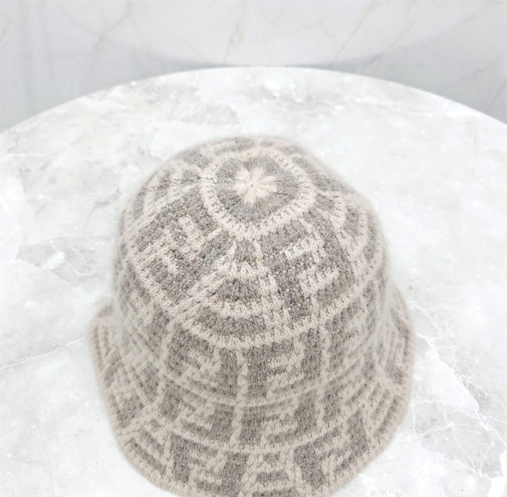 [럭스유] 펜디 FF 캐시미어 크로셰 버킷햇 S/M FXQ913