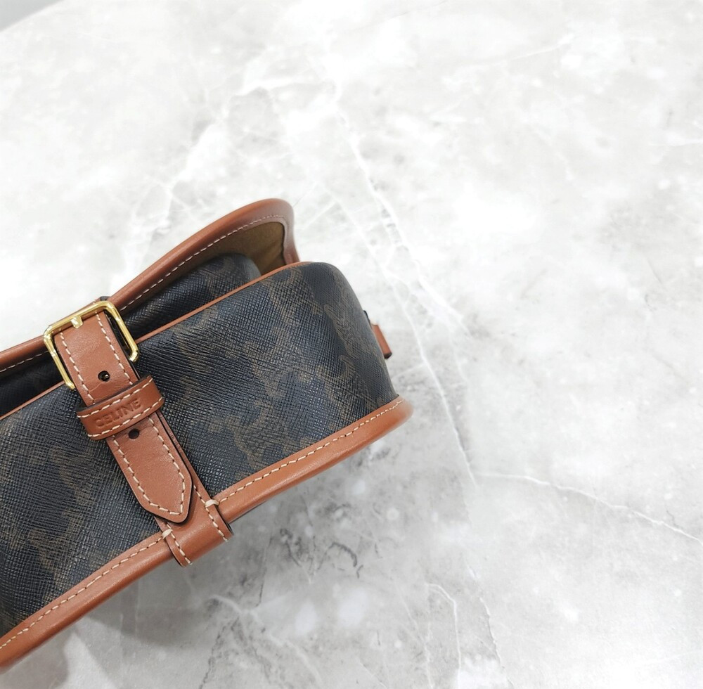 [럭스유] 셀린느 트리옹프 캔버스 미디엄 폴코백 191502BZJ