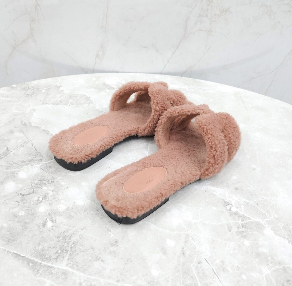 [럭스유] 37 / 에르메스 시어링 오란 샌들 슬리퍼