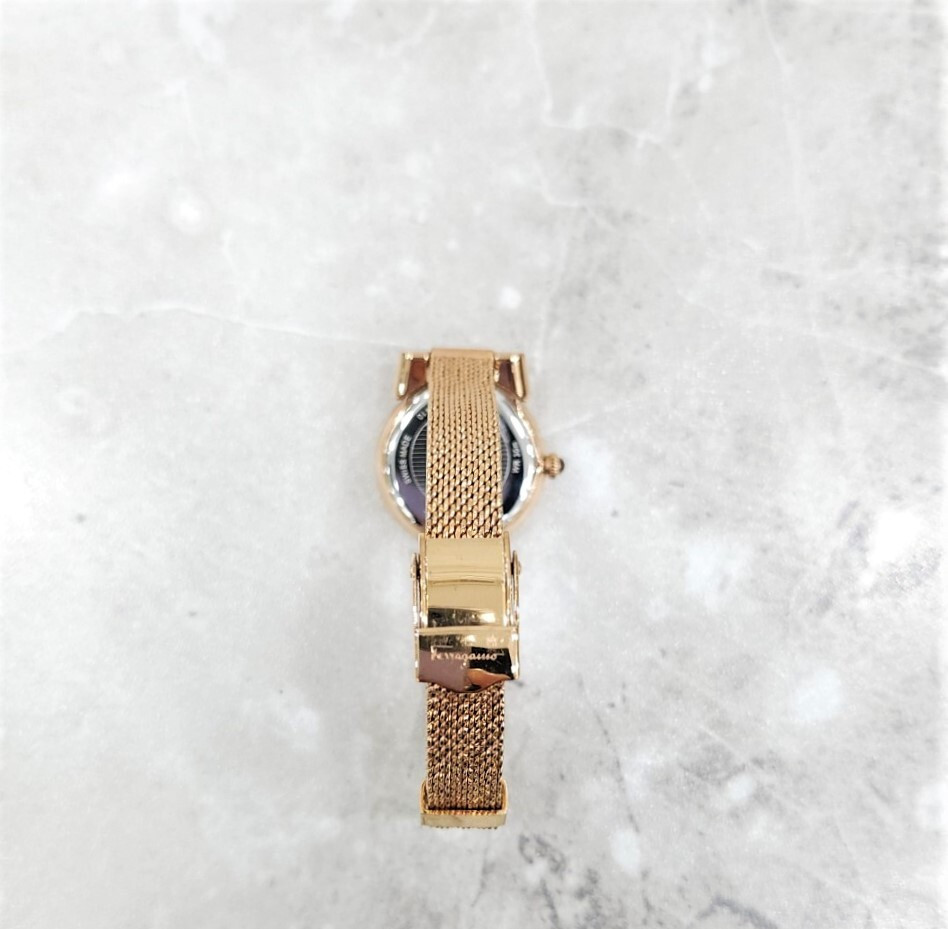 [럭스유] 페라가모 간치니 여성 시계 22mm SFIK00919