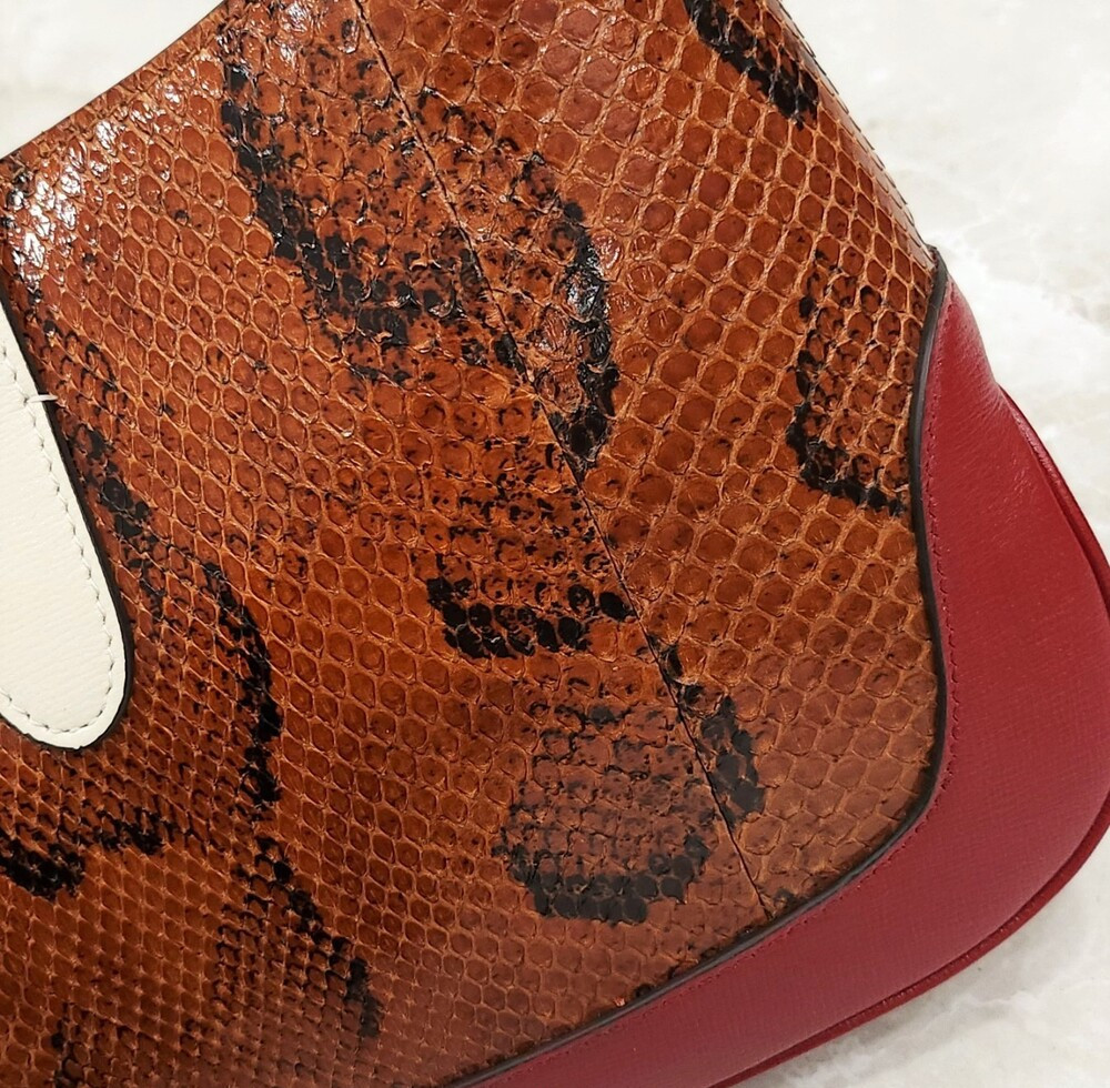 [럭스유] (새상품) 구찌 재키 1961 스몰 파이썬 백 636706