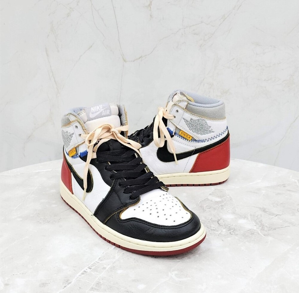 [럭스유] 260 / 나이키 조던1 X 유니온 레트로 하이 블랙토 스니커즈