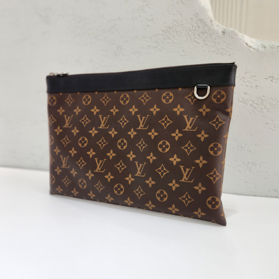 루이비통 마카사르 디스커버리 포쉐트 GM 클러치 M69411