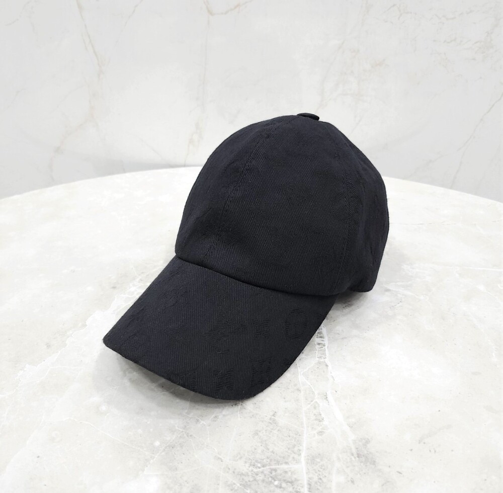 [럭스유] 60 / 루이비통 블랙 모노그램 데님 볼캡