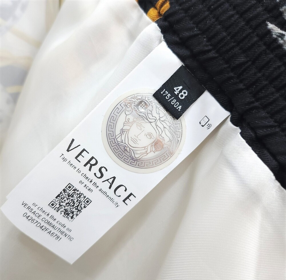 [럭스유] (새상품) 48 / 베르사체 메두사 르네상스 쇼츠 반바지