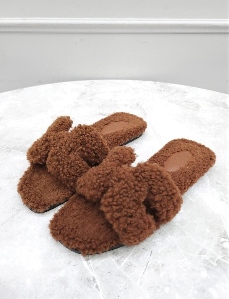 [럭스유] 35.5 / 에르메스 오란 시어링 슬리퍼 브라운