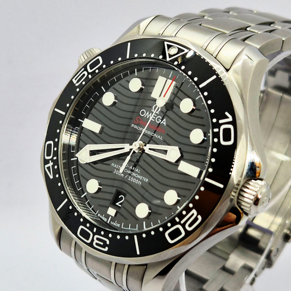 오메가 씨마스터 다이버300 42MM 남성시계 210.30.42