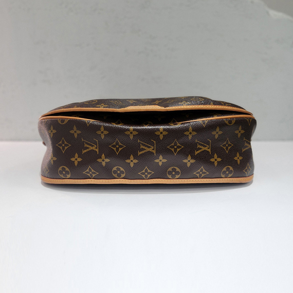 루이비통 모노그램 메닐몽땅 MM 숄더백 M40473