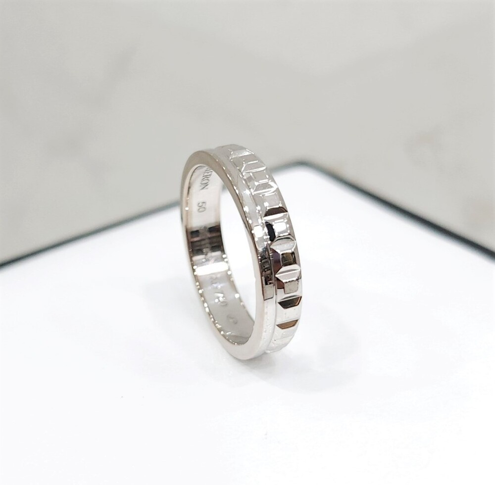 [럭스유] 부쉐론 콰트로 레디언트 에디션 웨딩밴드 링 50호