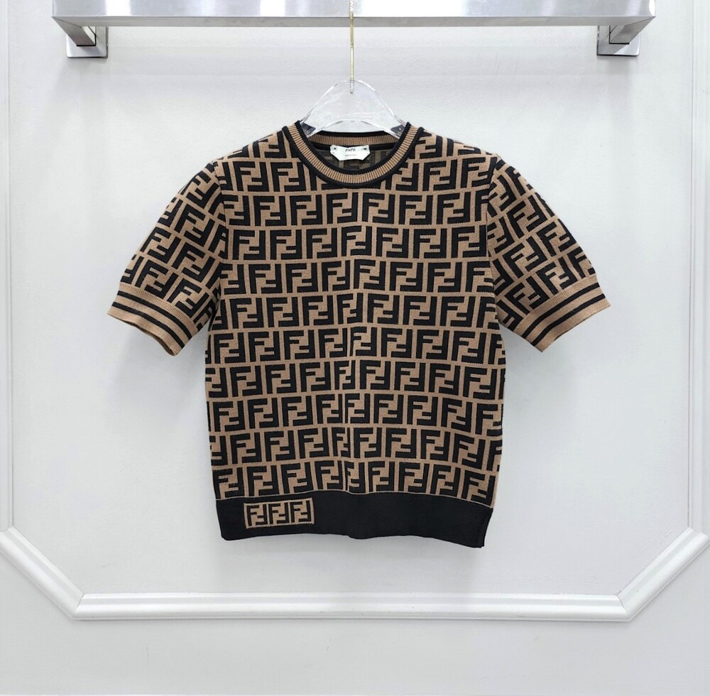 [럭스유] 36 / 펜디 FF 모티프 패브릭 스웨터 니트